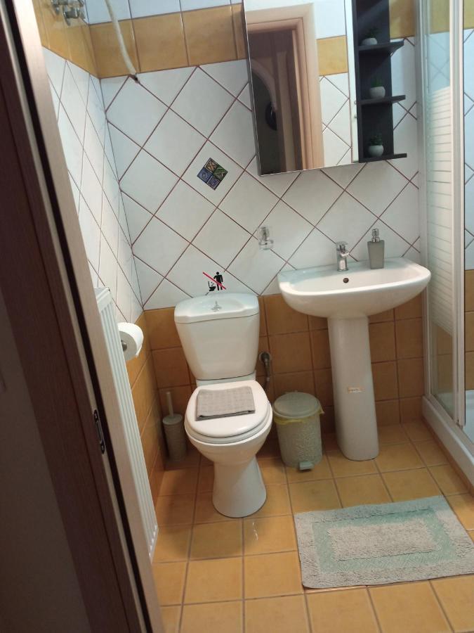 Apartamento Sofia'S Garden Néa Péramos Exterior foto
