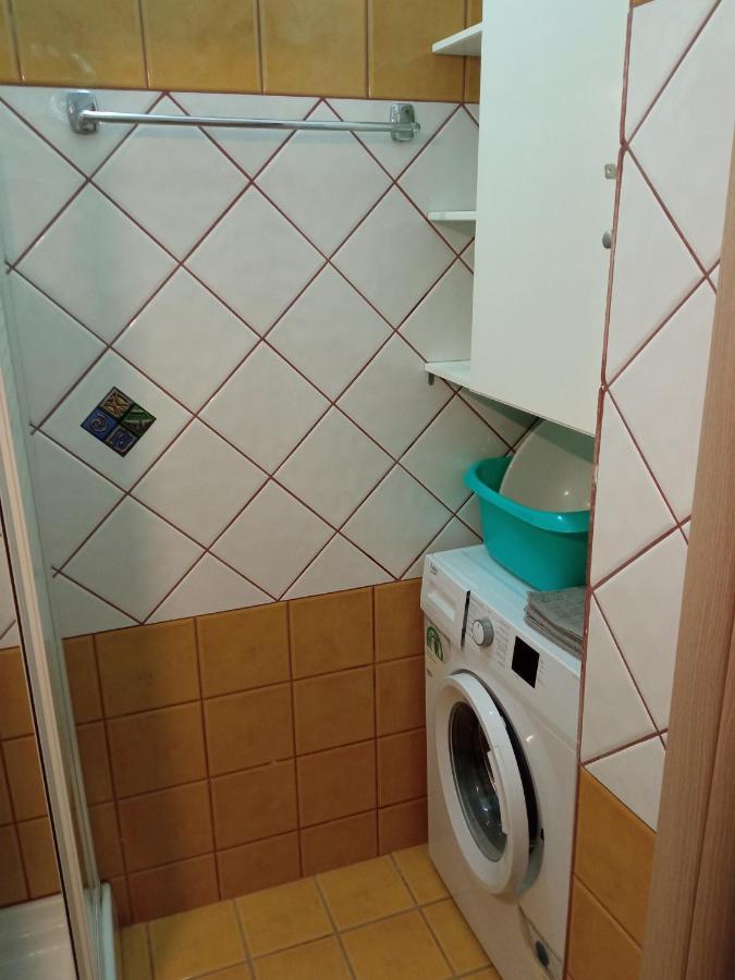 Apartamento Sofia'S Garden Néa Péramos Exterior foto