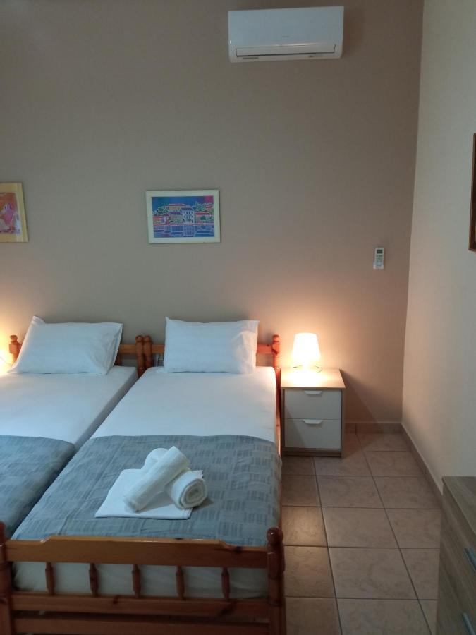 Apartamento Sofia'S Garden Néa Péramos Exterior foto